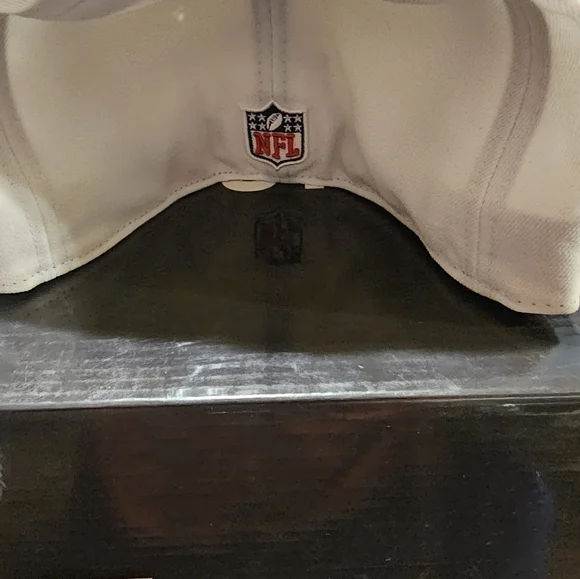 COPY - New Era fitted cap - Picture 2 of 3